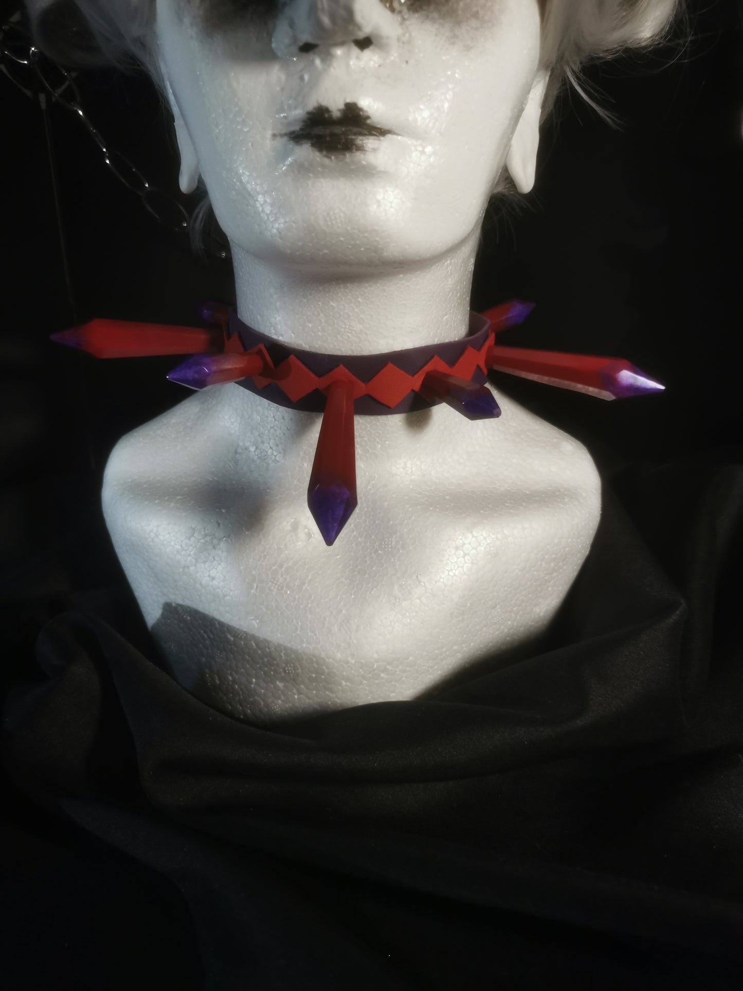 Jester crystal choker